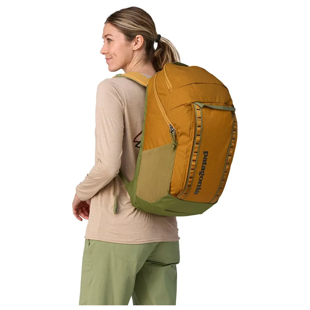 Backpack Patagonia ---Black Hole Pack 32L Pufferfish Gold