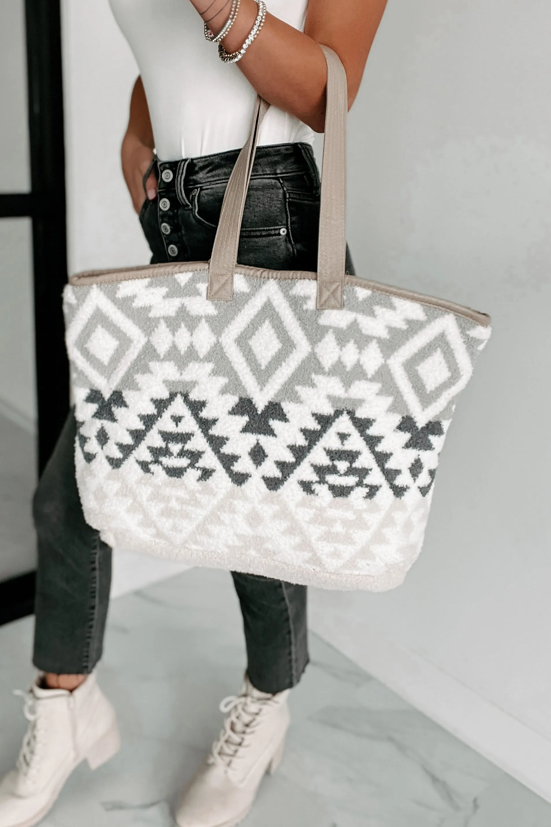 Carry Me Away ComfyLuxe Tribal Print Tote (Grey/Beige)