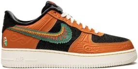 Nike Air Force 1 '07 LX Siempre Familia sneakers Orange