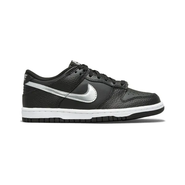 Nike Dunk Low - Footwear