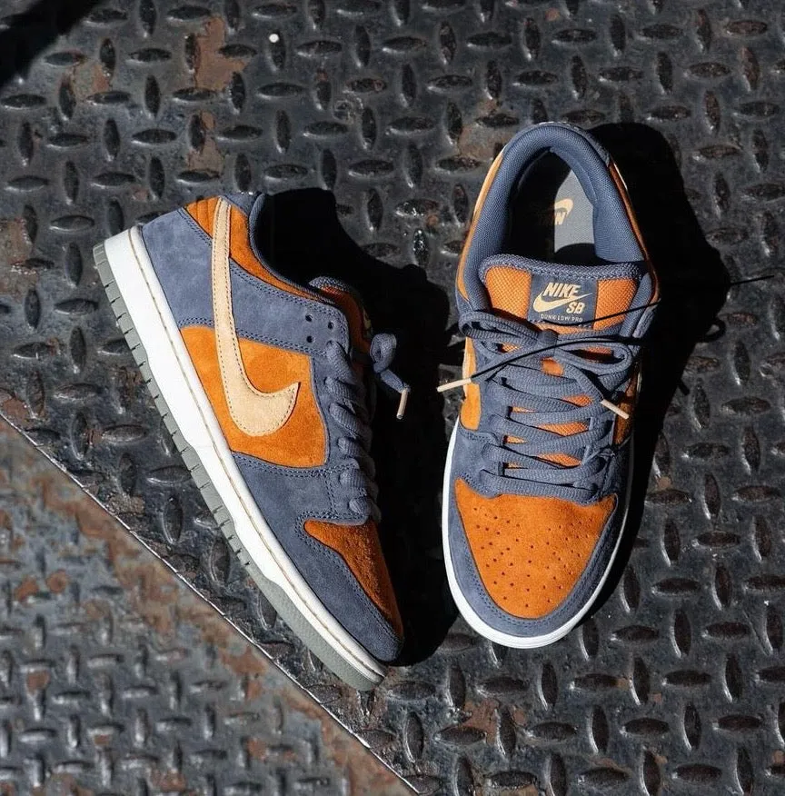 NIKE DUNK LOW OFF ORANGE GREY