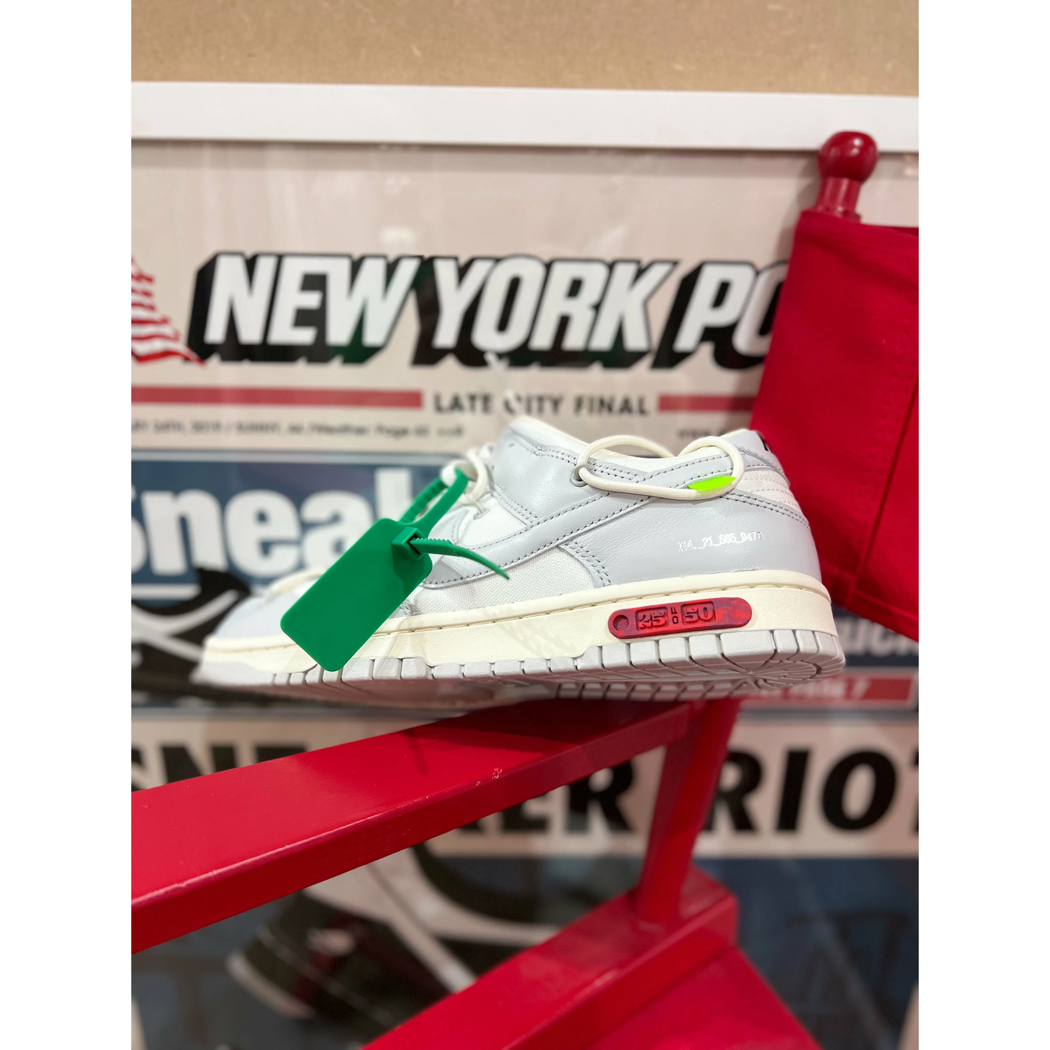 Nike Dunk Low Off-White Lot 25