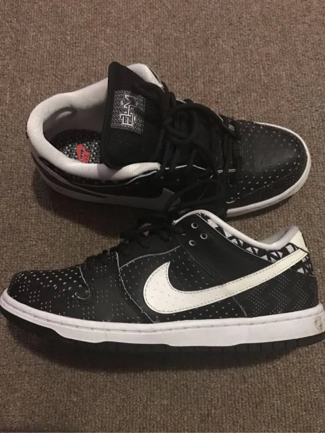 NIKE DUNK LOW PREMIUM BHM SB QS