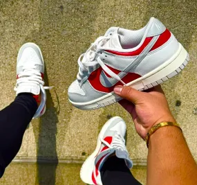 NIKE DUNK LOW WHITE GREY RED