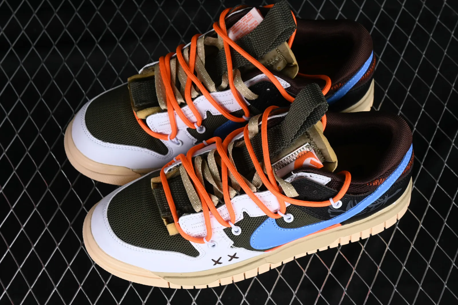 Nike SB Dunk Low 3.0 Remastered Dark Green Orange Blue DV0821-200