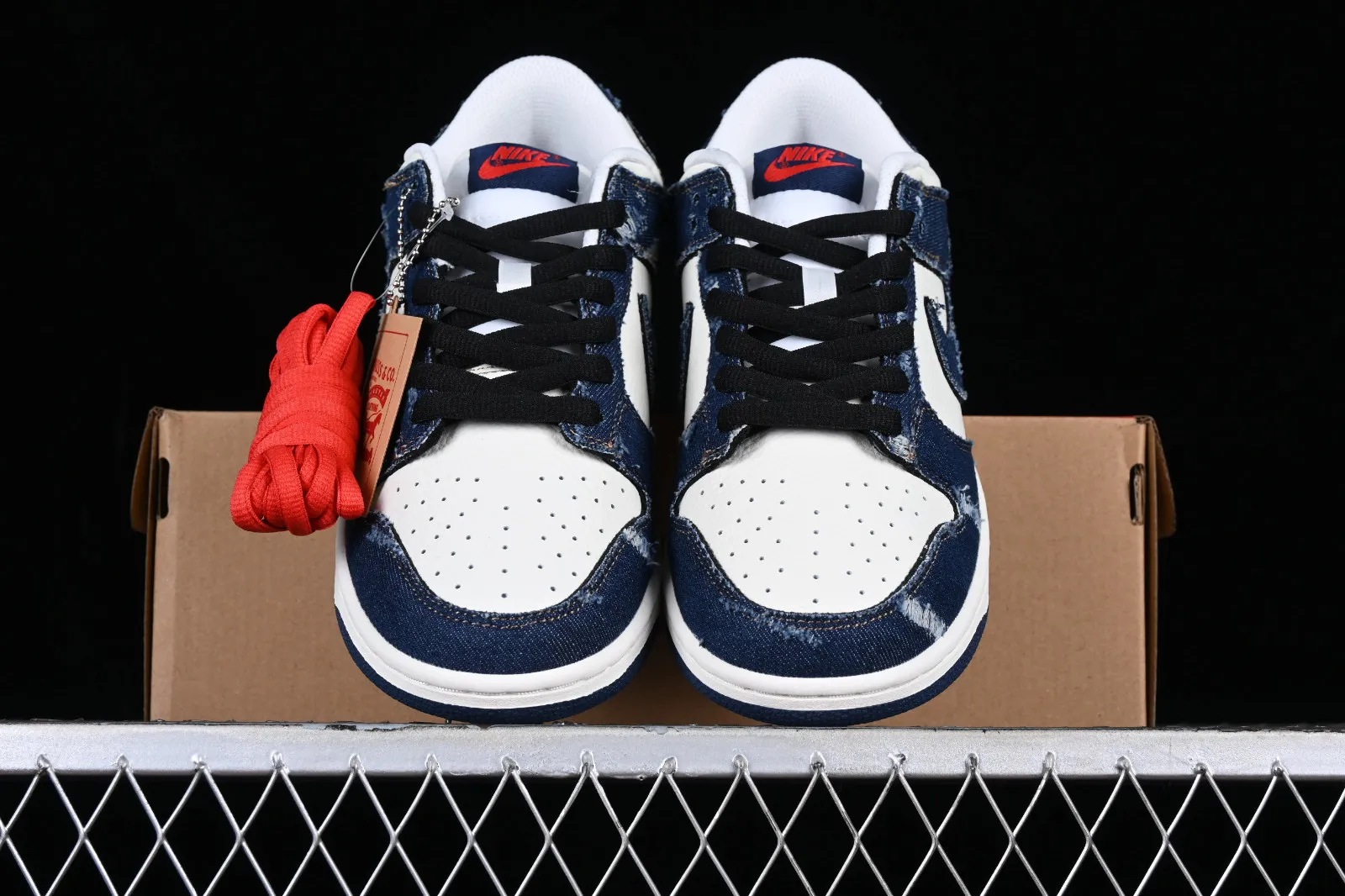 Nike SB Dunk Low Denim Dark Blue White LE0021-001