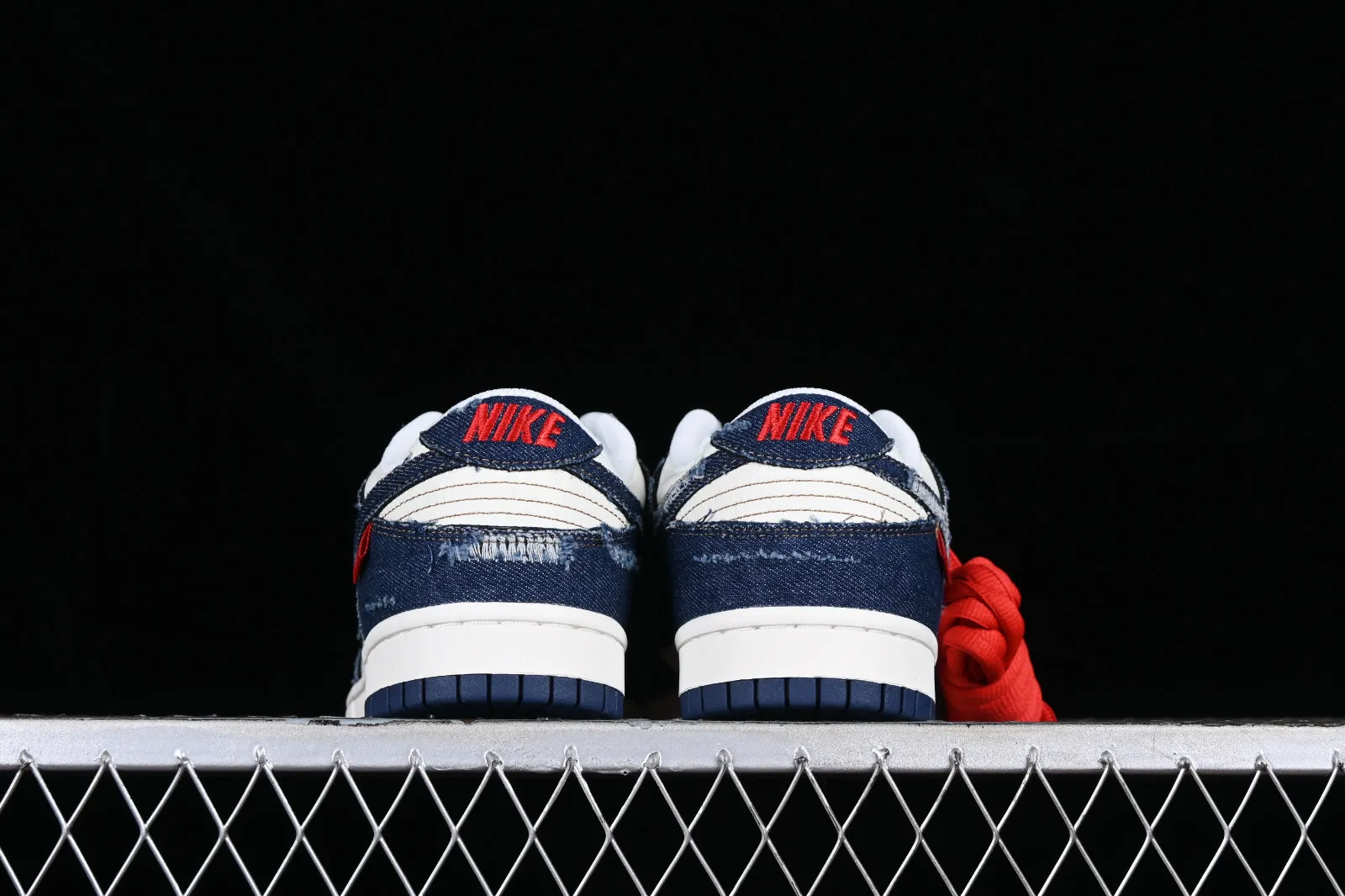 Nike SB Dunk Low Denim Dark Blue White LE0021-001