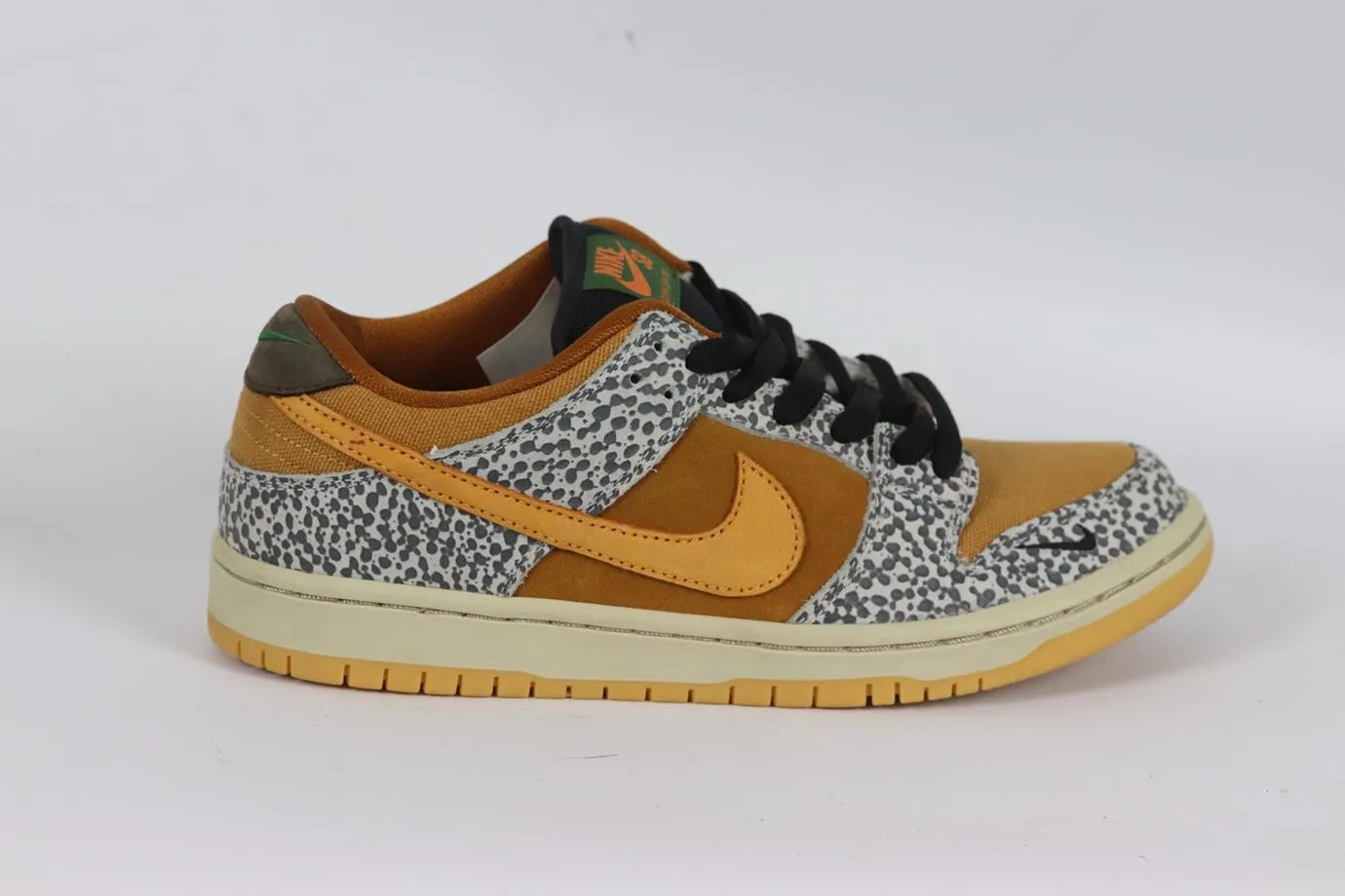 NIKE SB DUNK LOW PRO SAFARI FAUX LEATHER AND CANVAS SNEAKERS EU 39 UK 6 US 6.5