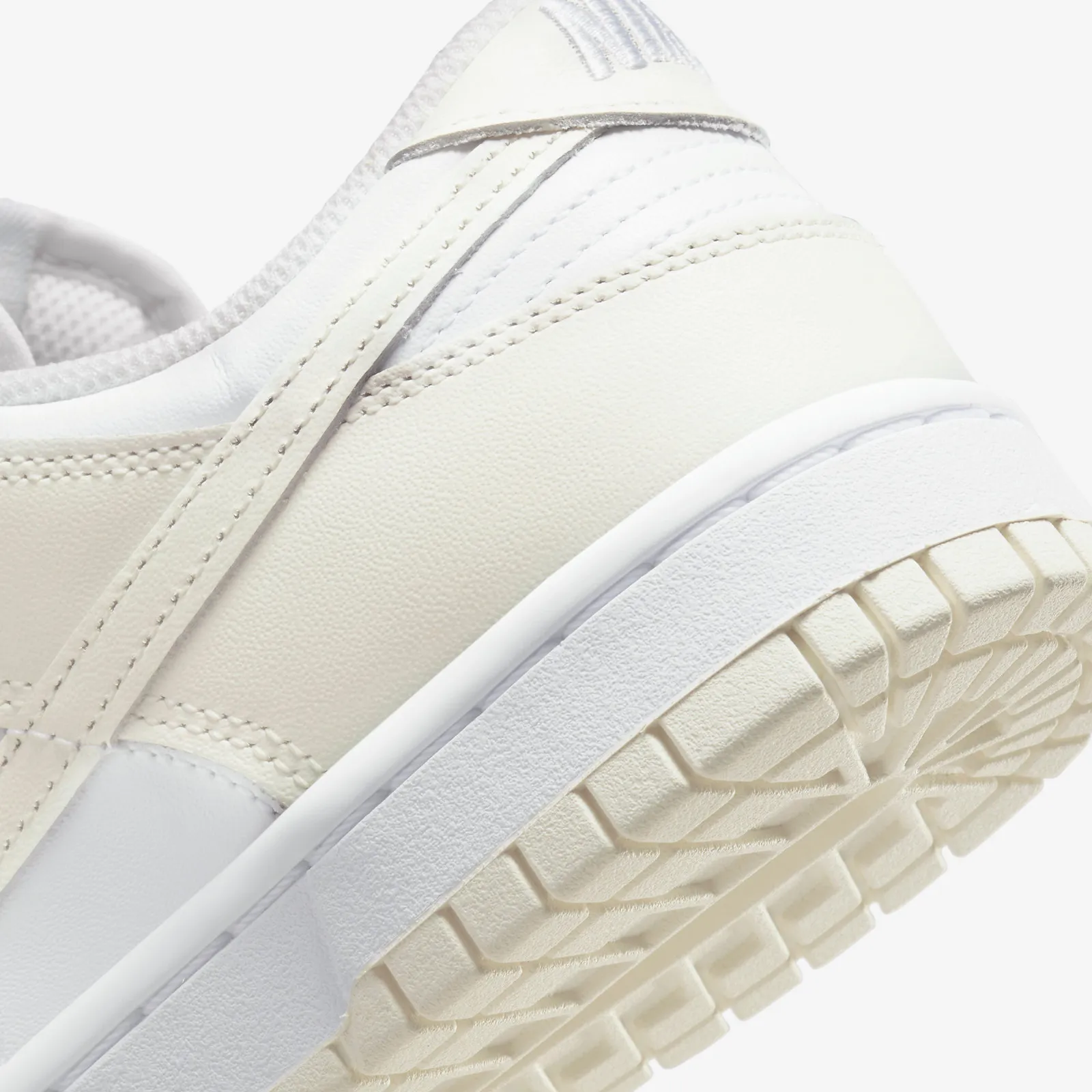 Nike SB Dunk Low Retro Coconut Milk White Sail DD1503-121