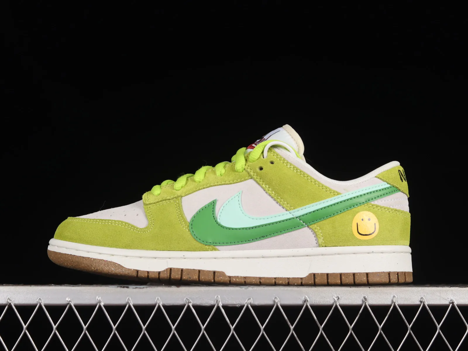 Nike SB Dunk Low SE 85 Green Apple White DO9457-122