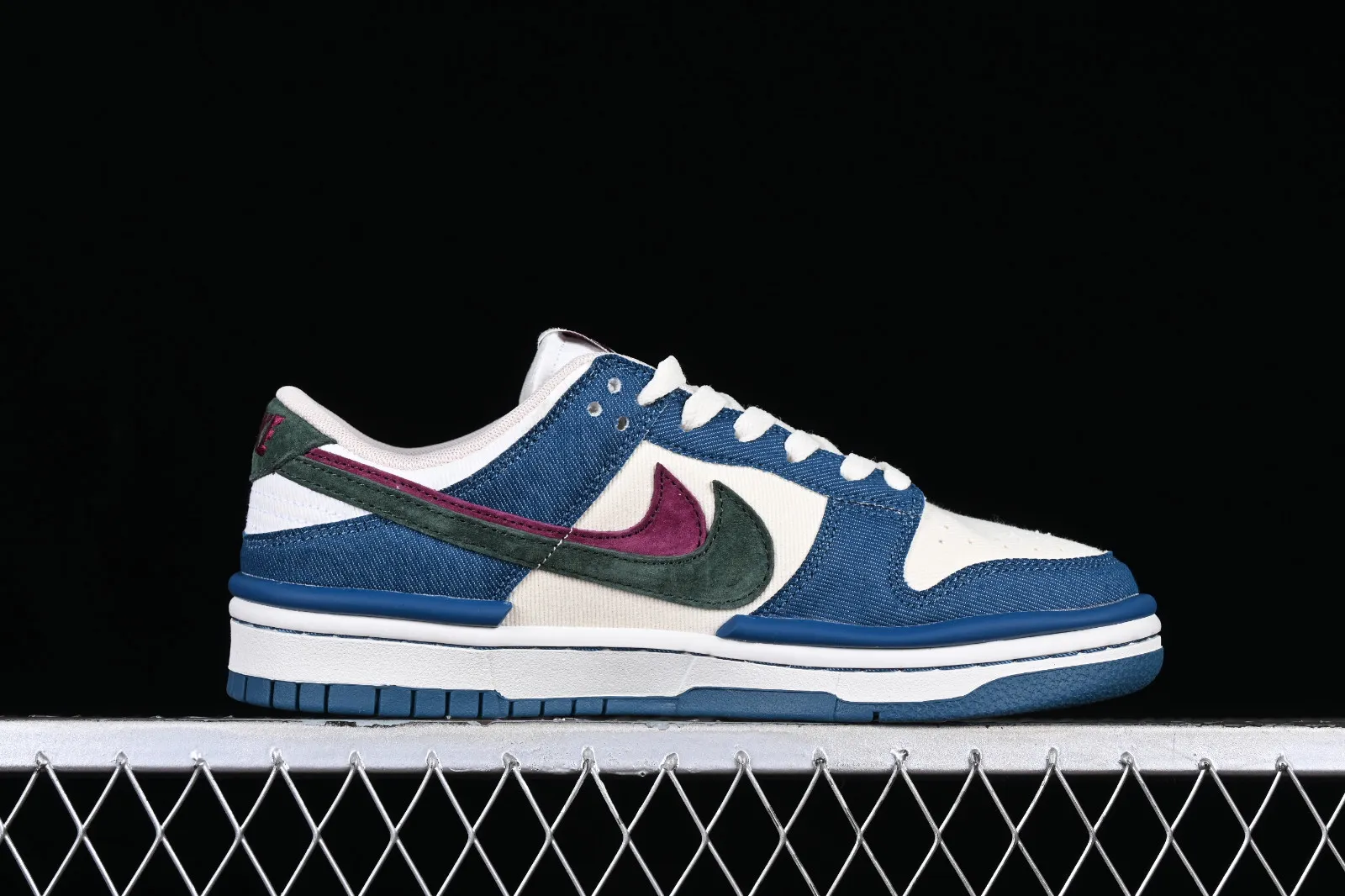 Otomo Katsuhiro x Nike SB Dunk Low Denim Blue Green Purple DZ2794-266