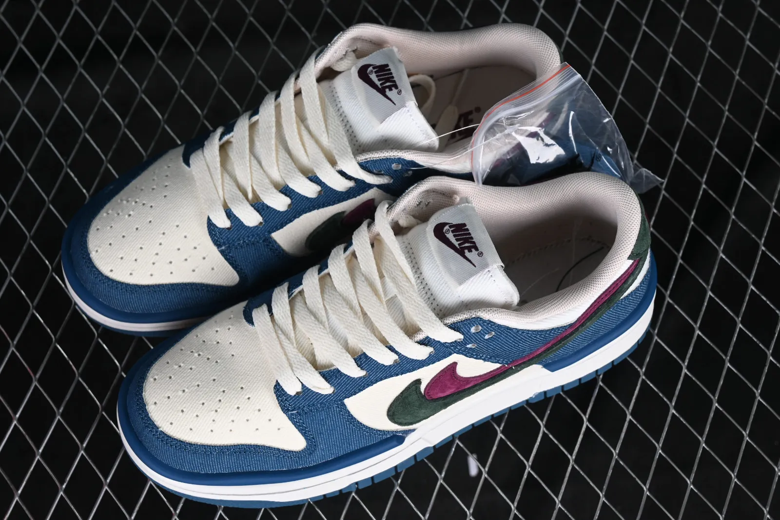 Otomo Katsuhiro x Nike SB Dunk Low Denim Blue Green Purple DZ2794-266