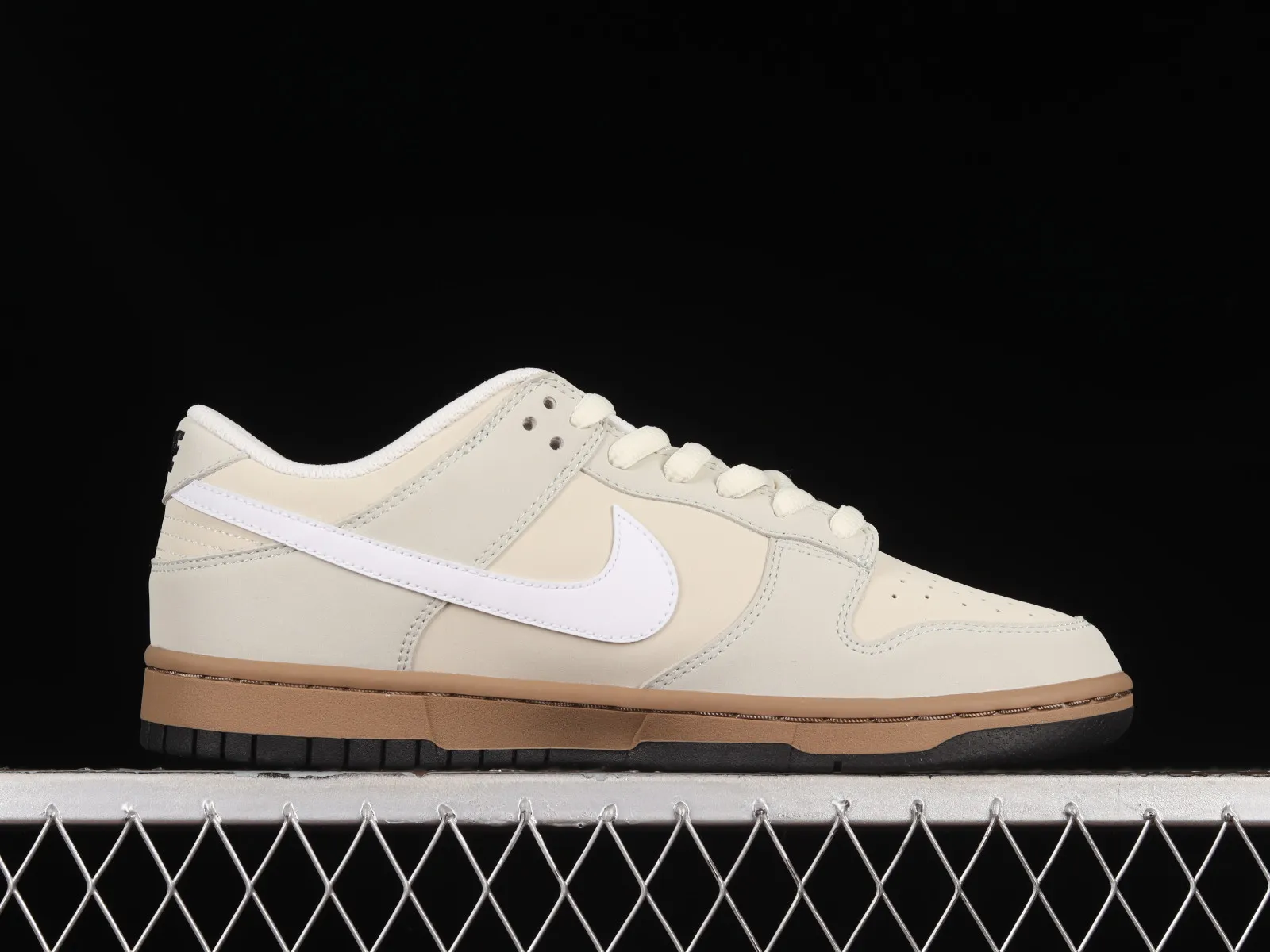 Otomo Katsuhiro x Nike SB Dunk Low Grey Coffee Black DD5896-020