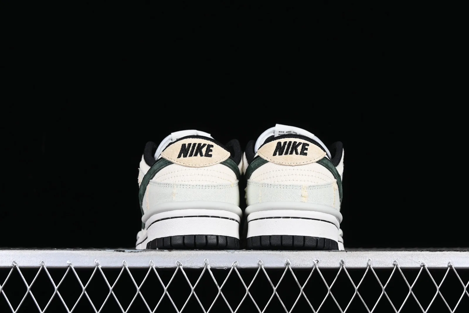 Otomo Katsuhiro x Nike SB Dunk Low Light Jade Yellow DZ2794-166