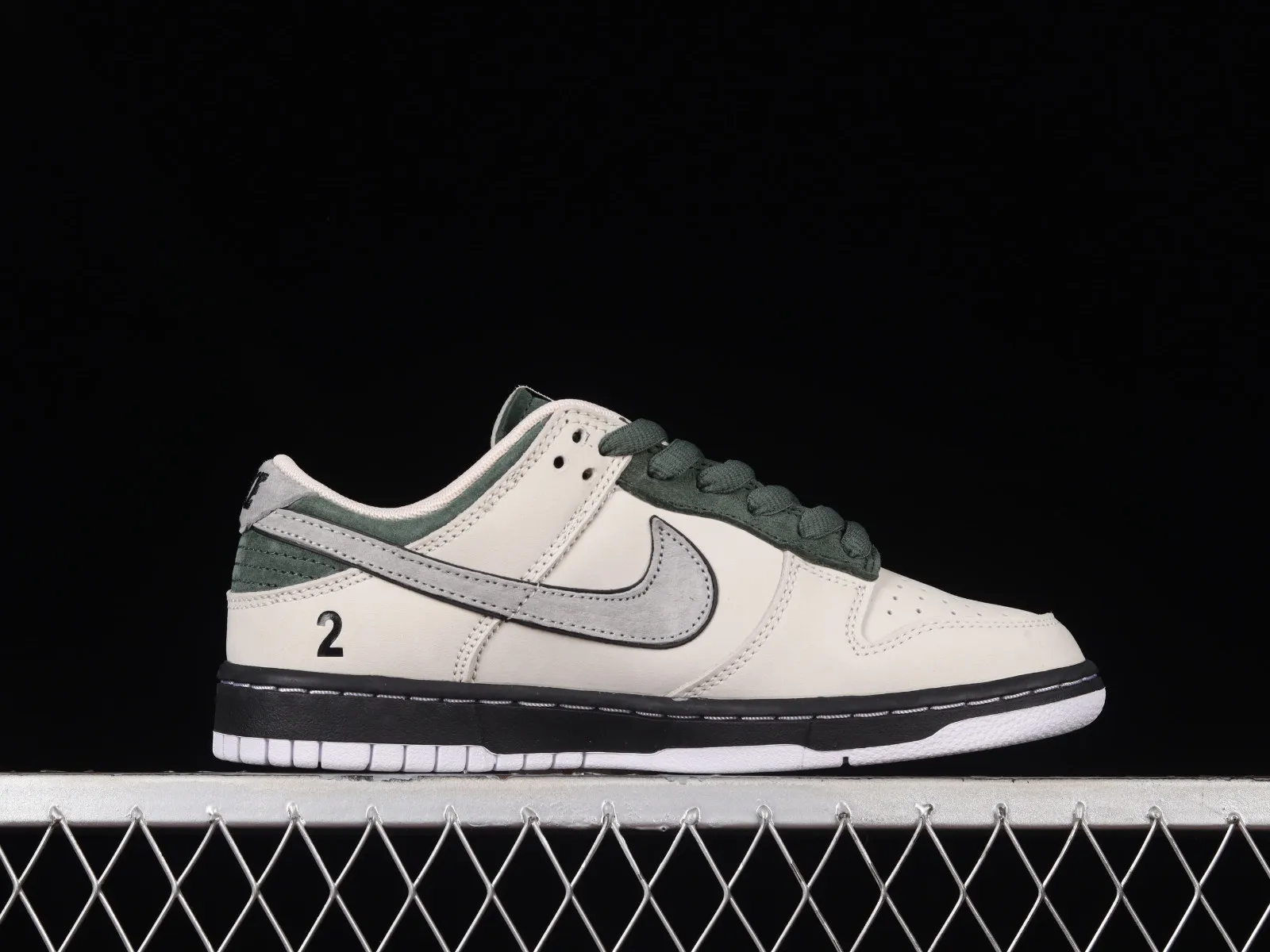 Otomo Katsuhiro x Nike SB Dunk Low Steamboy OST Green Black LP3445-002