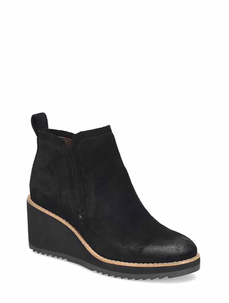 Sofft Emeree Chelsea Boot in Black