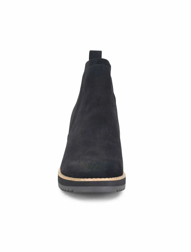 Sofft Emeree Chelsea Boot in Black