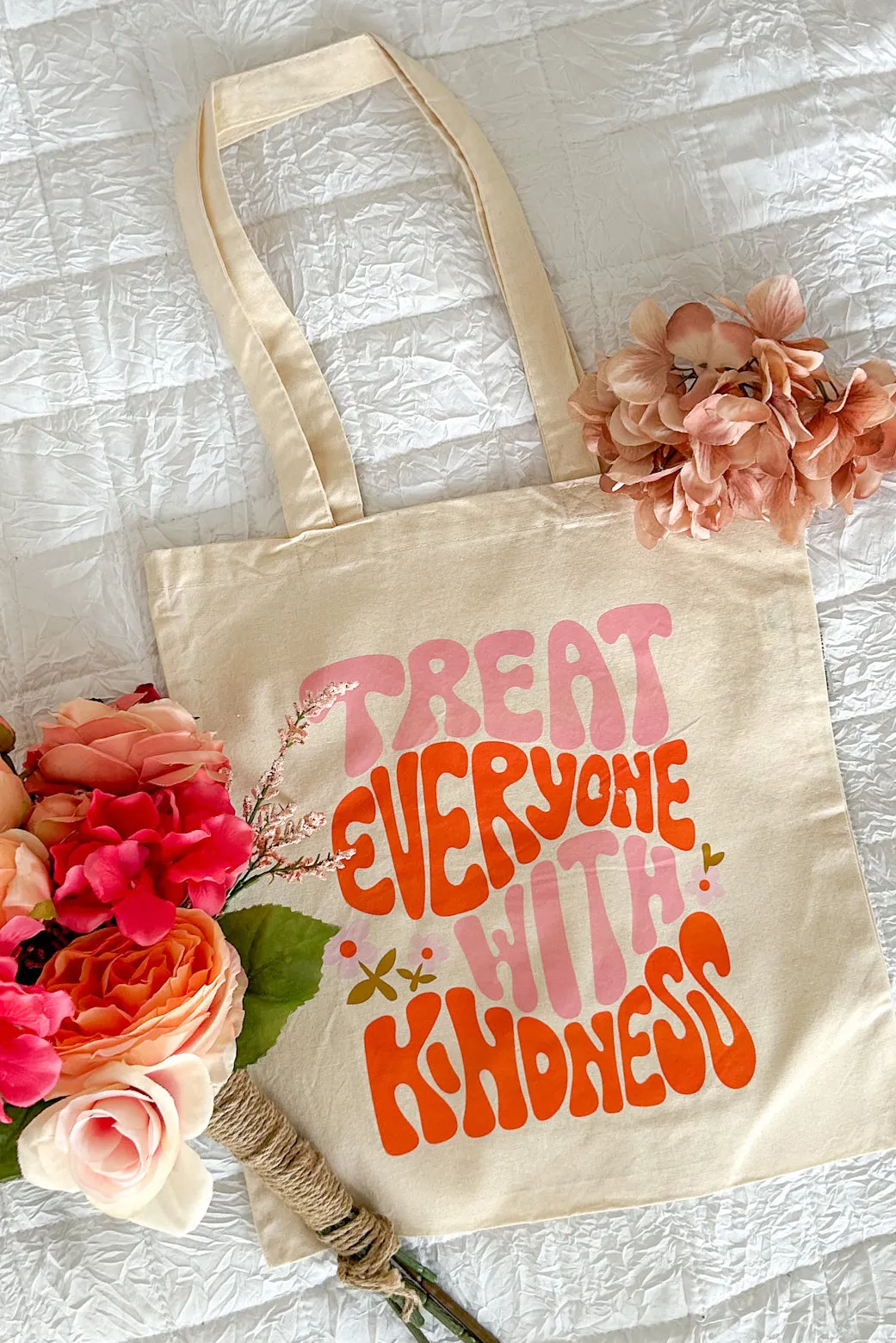 Treat Everyone With Kindness Canvas Tote (Cream)